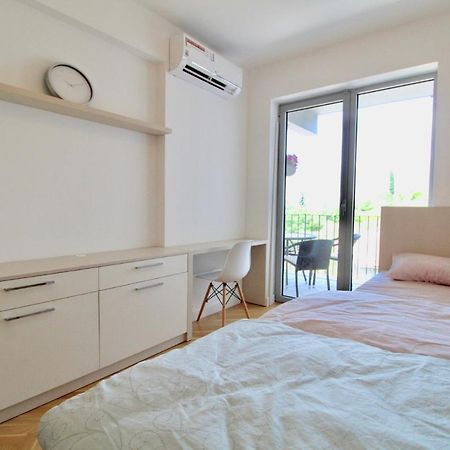 2Bd New Dobrota Apt With Bay Views โกตอร์ ภายนอก รูปภาพ