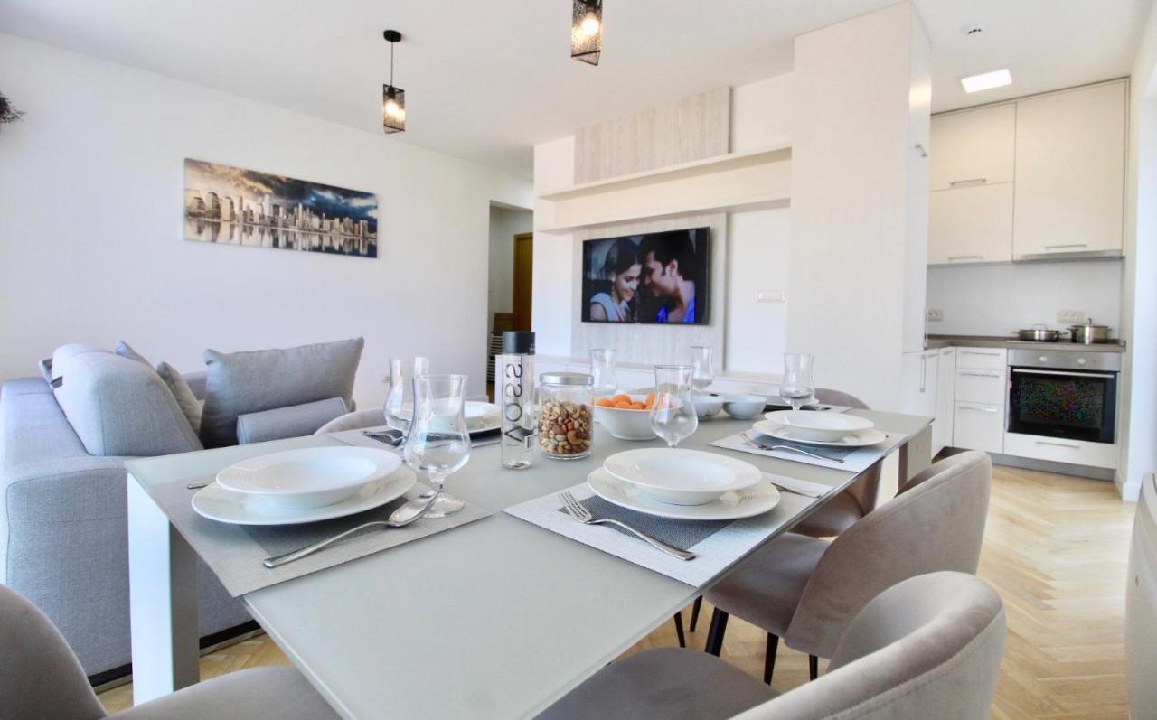 2Bd New Dobrota Apt With Bay Views โกตอร์ ภายนอก รูปภาพ