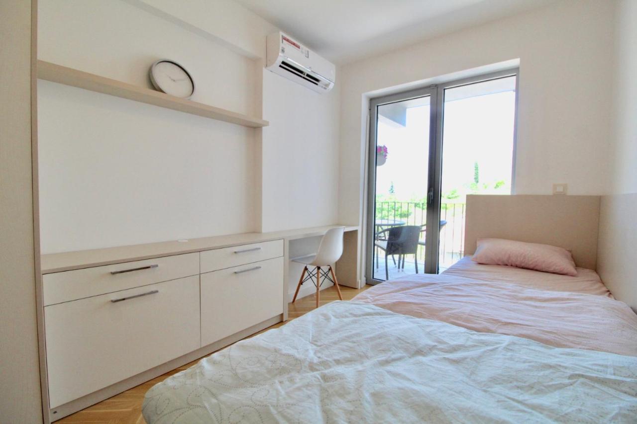 2Bd New Dobrota Apt With Bay Views โกตอร์ ภายนอก รูปภาพ